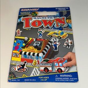 CREATE A SCENE Magnetic Town Magnet Play Scene